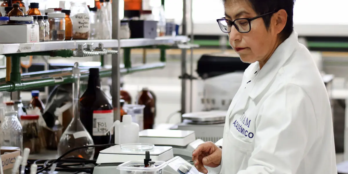 nvestigadores de la Facultad de Estudios Superiores (FES) Cuautitlán utilizaron nanotecnología, y lograron descontaminar el agua y recuperar el petróleo.