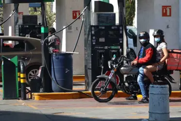 Para este sábado 4 de junio, en la Ciudad de México, el precio promedio de la regular es de 22.598 pesos por litro, mientras que la premium cuesta 24.795 pesos y el diésel en 23.554 pesos.