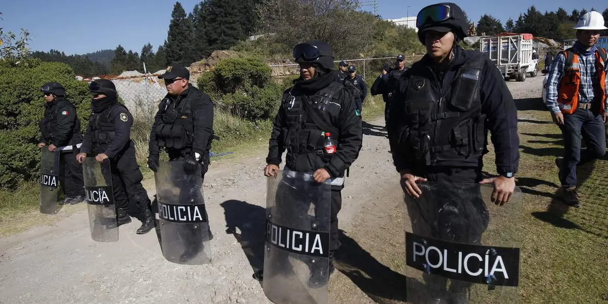 Para garantizar que la jornada se realice con tranquilidad, el Estado de México dispuso de 2 mil 890 policías estatales y 663 patrullas; en la Ciudad de México serán desplegados 6 mil 549 elementos y 531 vehículos.