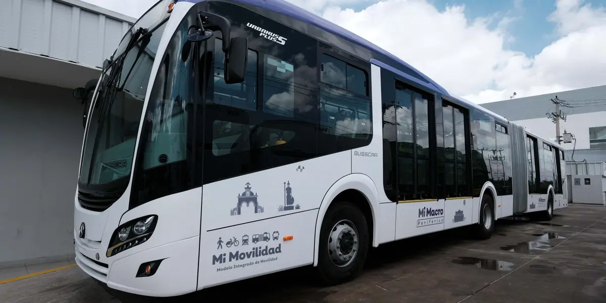 Para mitigar la saturación existente, particularmente en horas pico, este domingo llegaron a la ciudad siete nuevas unidades articuladas para el servicio del Peribús.