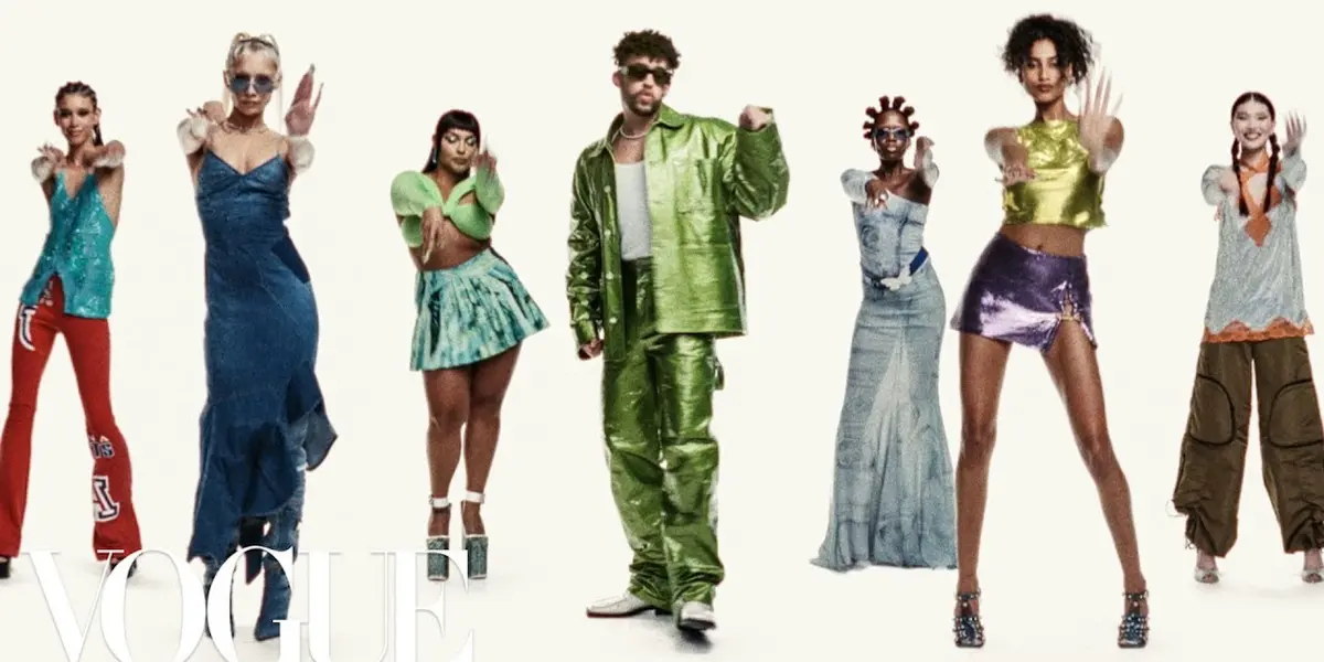 Para revivir aquella época, Vogue hizo una colaboración con Bad Bunny como parte de la campaña de primavera 2022 de la revista Vogue.