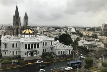 Pronóstico extendido para el resto de la semana en Guadalajara. Martes 17 de mayo de 2022: nubes, temperatura máxima de 34 y temperatura mínima de 18
 