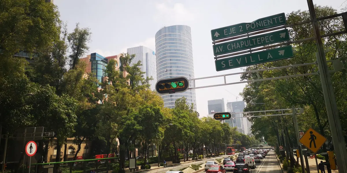 Propiedades.com, explica que los precios elevados de estas rentas muestran signos de confianza y solidez comercial. Esto genera un efecto cascada que atrae a nuevos residentes, quienes optan por asignar más recursos a su vivienda.