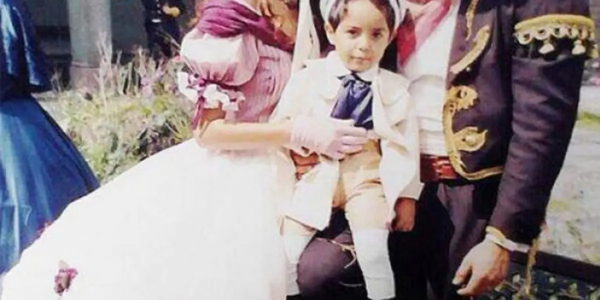 Recuerdas a Manuelito así luce a sus 23 años de edad