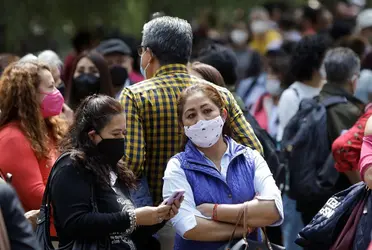 Secretaría de Salud de la Ciudad de México, Olivia López, recordó que las condiciones para dejar de usarlo también en lugares cerrados son garantizar una buena ventilación, sana distancia.