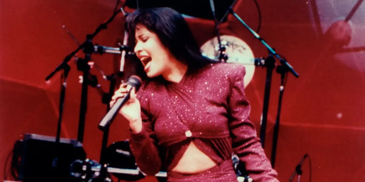 Selena Quintanilla presumía tener talento para diseñar su ropa pero se inspiró en otra famosa