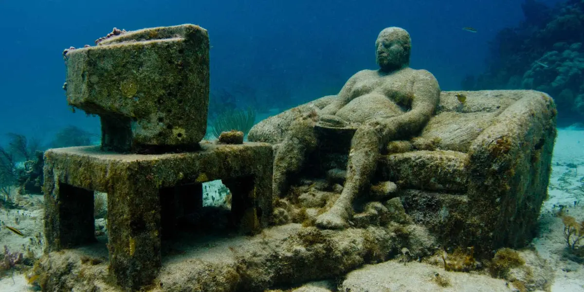 Si eres un aficionado de los Museos y también del buceo puedes combinar ambos y vivir una experiencia única en el mundo.