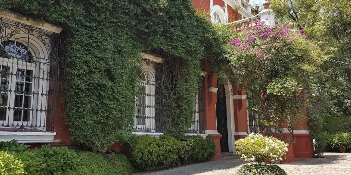 Sin embargo, su compleja estructura y forma de vida apresurada hacen que encontrar la mejor zona para vivir en la Ciudad de México puede llegar a ser todo un reto.