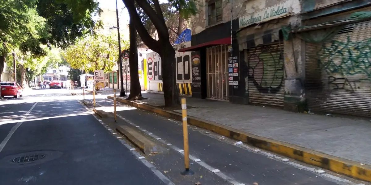 Sin embargo usuarios han reportado que la ciclovía cuenta con varias zonas que ya tienen un avance importante en su instalación, por lo que ya está casi concluida, pero conserva sitios en donde los ciclistas están expuestos a accidentes