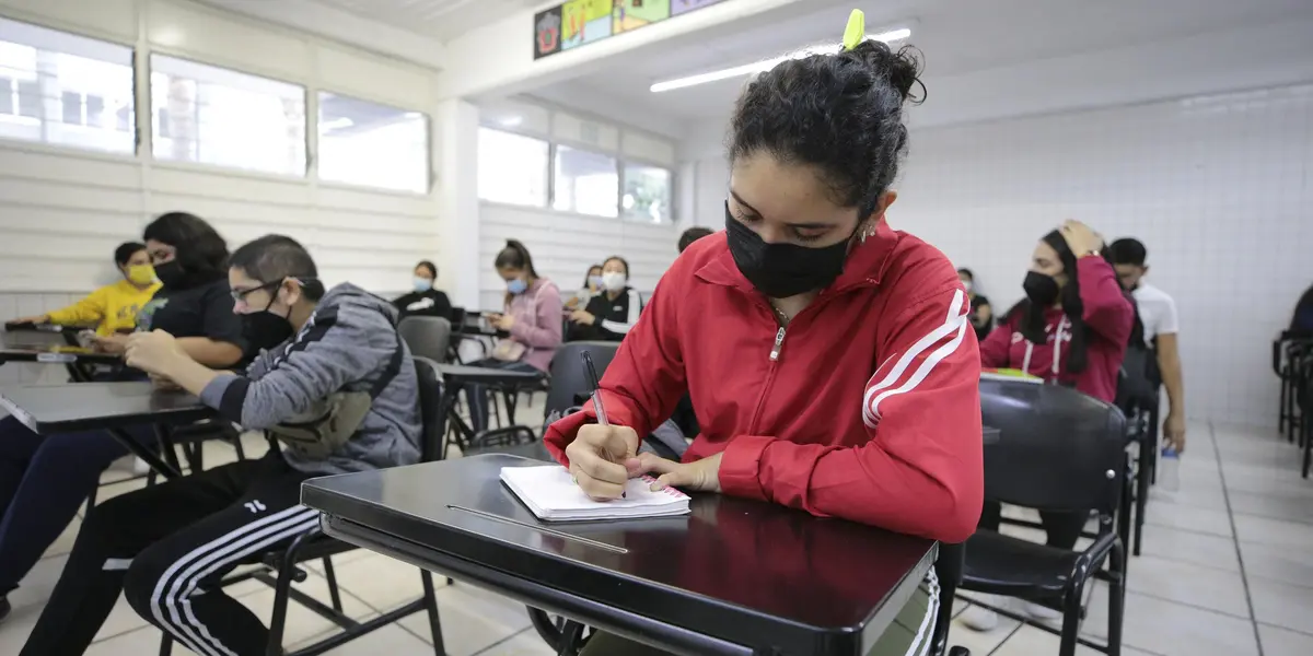 Tras meses con protocolos de clases a distancia y posterior modalidad híbrida, finalmente la casa de estudios dio a conocer el pasado sábado que volverán a los centros universitarios y preparatorias.
