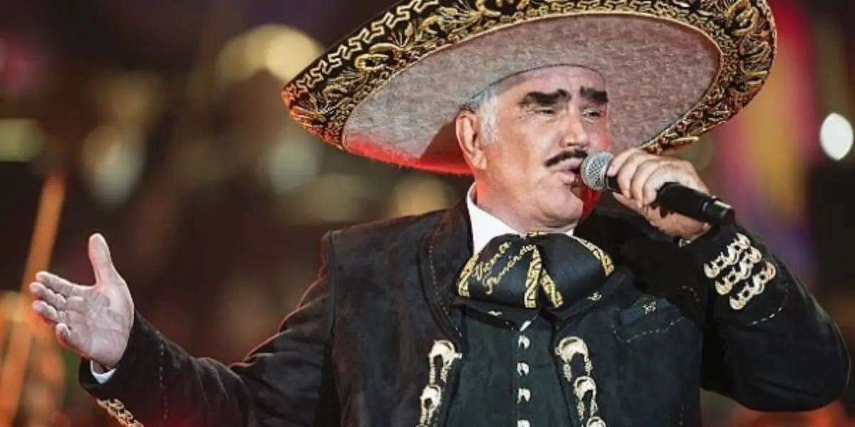 Vicente Fernández dejó una enorme colección de trajes de charro y esto fue lo que pasó con ellos