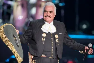 Vicente Fernández se dio el lujo de tener su avión privado y así lucía