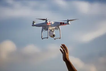 Volar un Drone en CDMX es motivo de una multa bastante costosa, por lo que es mejor tramitar un permiso.