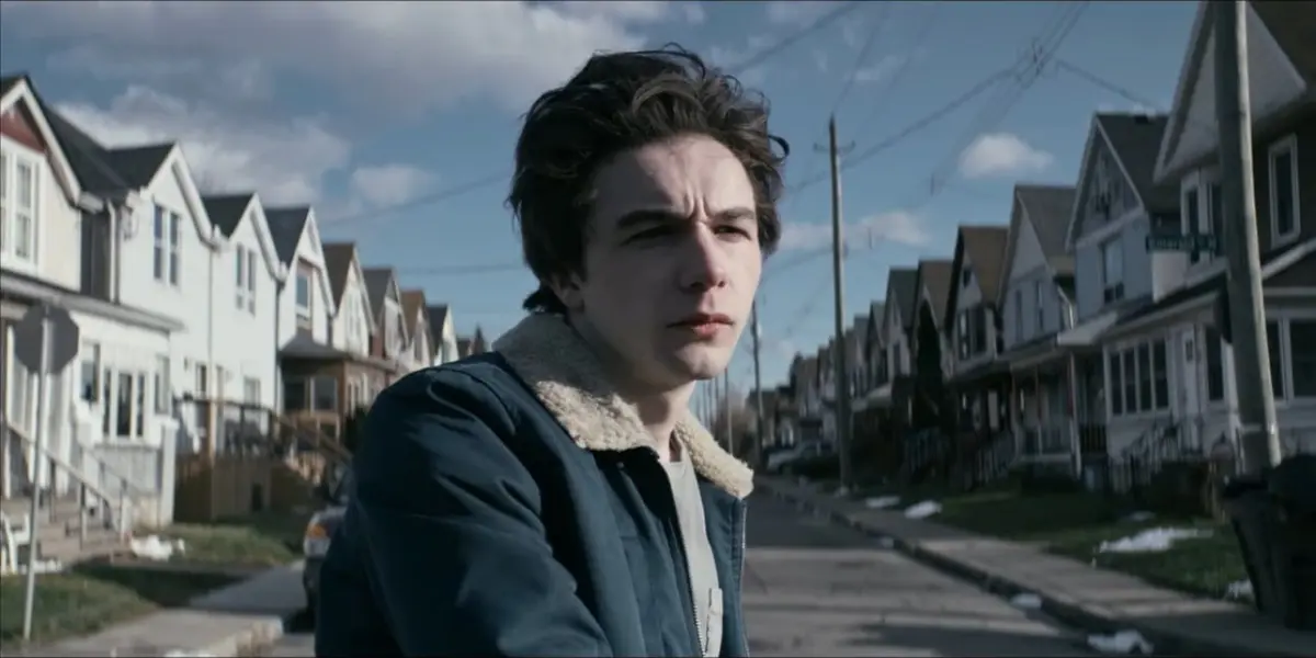 Wayne es una serie de televisión, de drama, originaria de los Estados Unidos, creada por Shawn Simmons.