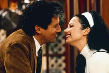 A tres décadas de la sitcom que se convirtió en un clásico, Fran Drescher regresa a la televisión en una película ideal para los últimos días de diciembre, centrada en una pareja gay, a la vez que prepara la comedia musical de La niñera.