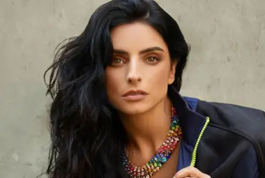 Aislinn Derbez es demasiado supersticiosa y siempre lleva su extraño amuleto de la suerte