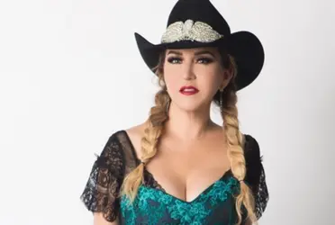 Alicia Villarreal confesó como optó por su look de las dos trenzas que la acompañaron en su carrera musical