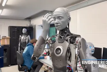 Ameca, fue creado por Engineered Arts, el principal diseñador y fabricante de robots de entretenimiento humanoides del Reino Unido.