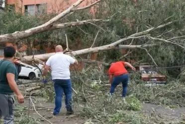 Ayer por la tarde en la Ciudad de México se registró una tolvanera