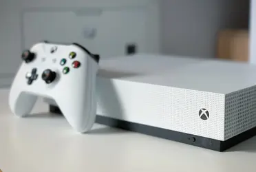 De esta manera las consolas Xbox One han sido completamente descontinuadas. Primero fueron los Xbox One X y Xbox One S digital, justo antes del lanzamiento de las Xbox Series X/S, y ahora se une a la lista de consolas que han pasado a mejor vida, la Xbox One S.
 