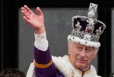 Descubre como fue la segunda coronación que tuvo Carlos III