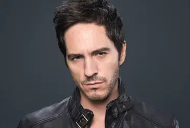 El actor finalmente se deja ver al lado de una guapísima mujer. Los detalles en la nota. 