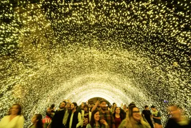 El primer festival de luz temático en el mundo de la cultura mexicana se realizaba en el marco de lo festejos de la ciudad, pero este año tanto el Gobierno de Guadalajara y Alteacorp decidieron recorrerlo un mes.