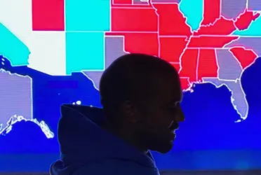  El rapero quiere luchar contra el sistema de clases y el capitalismo desprendiéndose de todos sus bienes materiales.