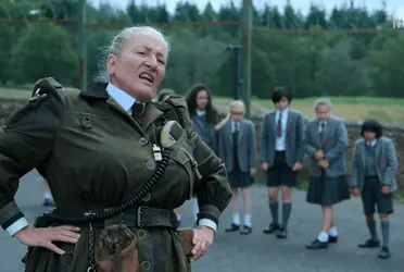 En esta ocasión, Netflix ha apostado por hacer una nueva versión de Matilda, la película sobre una niña con poderes telequinésicos que marcó a toda una generación. 