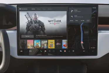 En primer lugar destaca la adición de Tik Tok al catálogo de aplicaciones, pues ahora los conductores podrán desplazarse por los videos de tendencia en la pantalla del vehículo, siempre y cuando se encuentre estacionado.