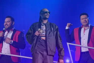  
En uno de sus conciertos decidieron realizar la invitación a Snoop Dogg para cantar juntos “Qué maldición” éxito que estrenaron en 2020.