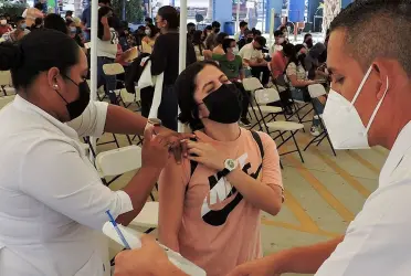 Este día inicia la vacunación contra Covid-19 para jóvenes de 12 a 14 años en la Ciudad de México. Para este grupo de edad se prevé aplicar el biológico a unas 150 mil personas.