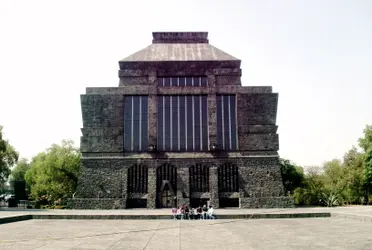 Este fin de semana, a 80 años de que el pintor inicia su proyecto. Son 6.000 metros cuadrados donde conviven la naturaleza con salas de exposición, talleres, foros al aire libre y nuevas oficinas. 