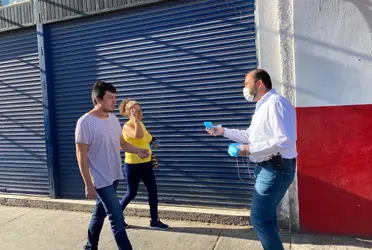 "Hoy, la Mesa de Salud por la mañana se reunió y tomó la decisión de que las actividades económicas en Jalisco pueden estar ya funcionando al 100 por ciento de su capacidad. 