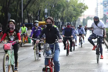 La Ciudad de México continuará en semáforo verde por coronavirus del 4 al 10 de abril, informó la jefa de Gobierno, Claudia Sheinbaum, por lo que los ciudadanos deberán seguir con las medidas sanitarias