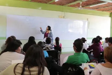 La Universidad de Guadalajara analiza postergar el retorno a la presencialidad tanto en educación media superior como en nivel superior.