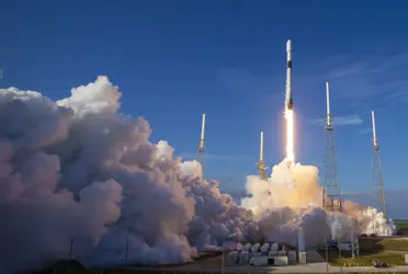Los satélites se lanzaron a bordo de un transbordador United Launch Alliance Atlas 5 de 196 pies (60 metros) de altura desde la estación de Space Force de Cabo Cañaveral en Florida.