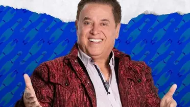 Mario Bezares presente en un estudio de televisión, listo para grabar un comercial.