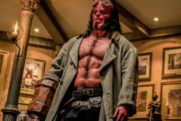 Perlman fue el primer actor que dio vida a Hellboy en la gran pantalla: la película original se estrenó en 2004 y la secuela, El ejército dorado, en 2008.