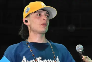 Peso Pluma ha vivido momentos bochornosos arriba del escenario