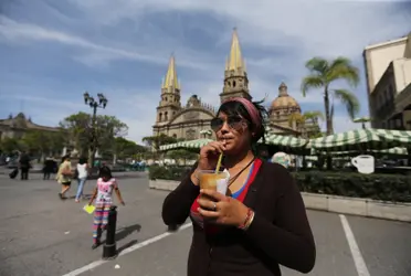 Según se informó, el clima presenta un 13% de probabilidad de lluvias con vientos del Noroeste que irán a una velocidad de 6 kms por hora.