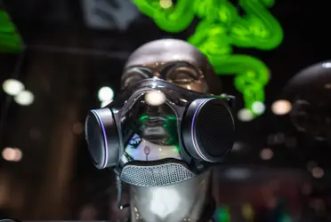 Zephyr Pro es una nueva versión de la mascarilla Zephyr anunciada el año pasado, pero lo que diferencia a este nuevo producto es la incorporación de altavoces que la anterior no tenía producto del peso y la batería.